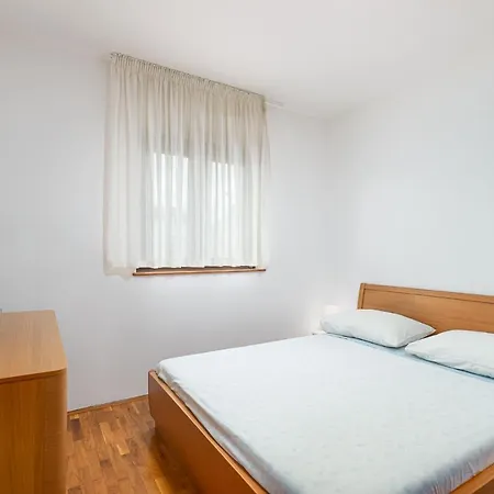 Sea View - Roberto Porec